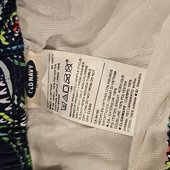Old Navy swim shorts - Picture 4 of 8
